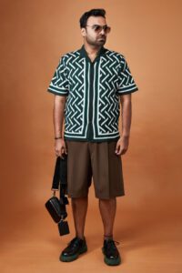 TRIANGLE  JACQUARD KNIT SHIRT